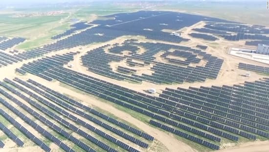 Los paneles solares que constituyen este oso panda gigante en la provincia de Shanxi pueden proporcionar energía a más de 10.000 viviendas